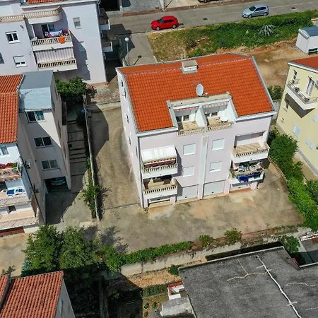 Apartman Stunning In Makarska